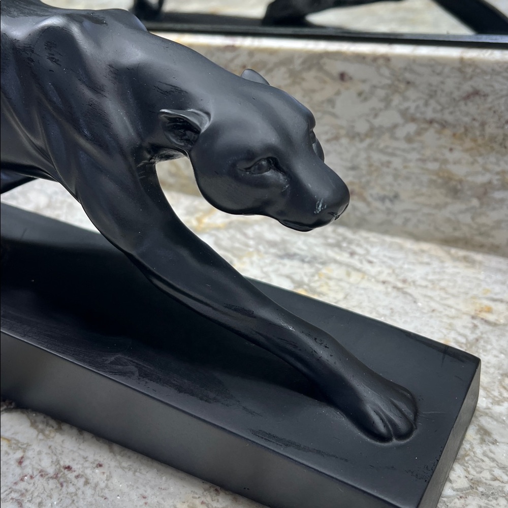 Sleek Black Panther Sculpture - Picture 4 of 8